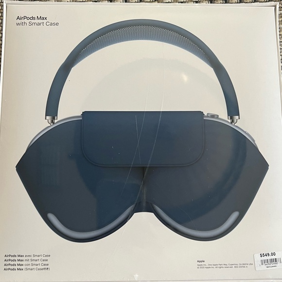 Brand New AirPods Max with Smart case - Picture 2 of 4